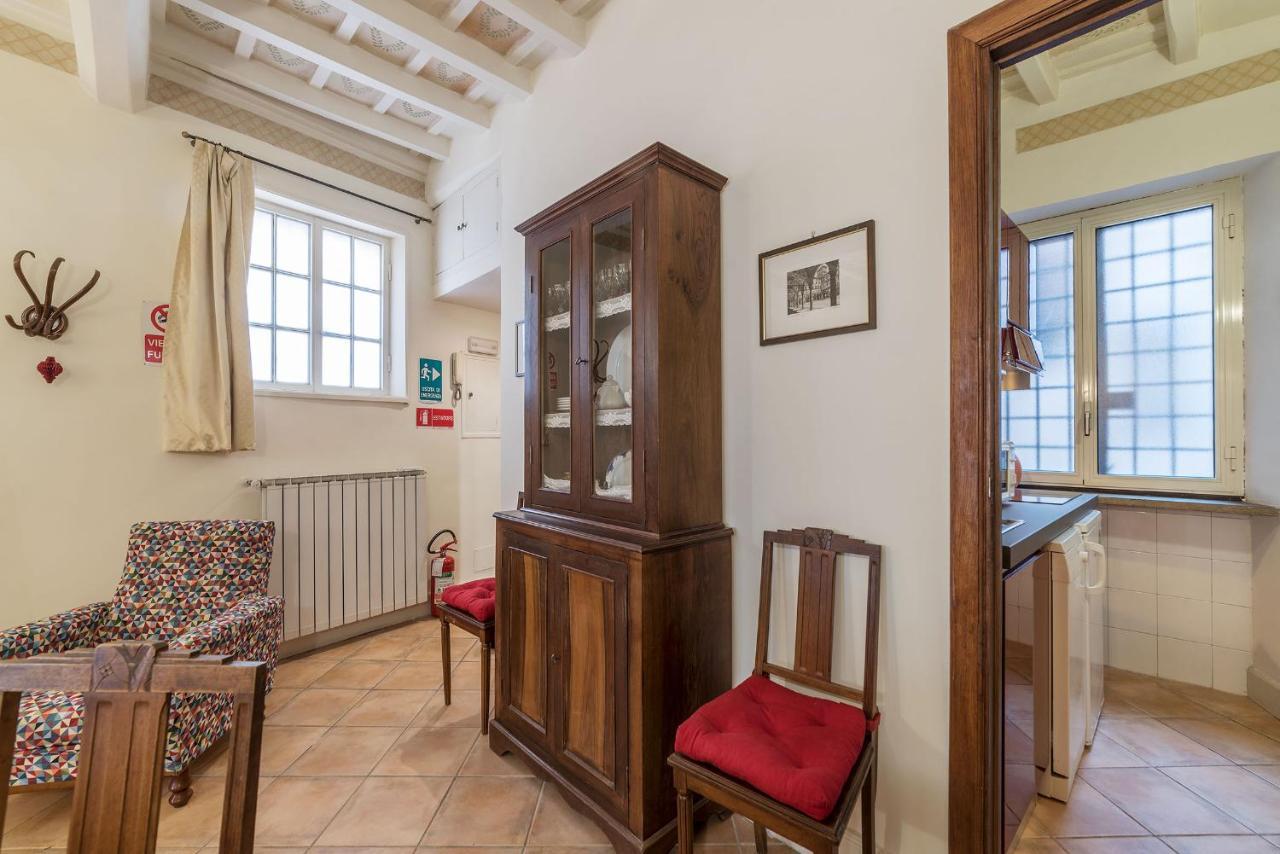 Fontanella Borghese Apartment - Fromhometoโรม ภายนอก รูปภาพ
